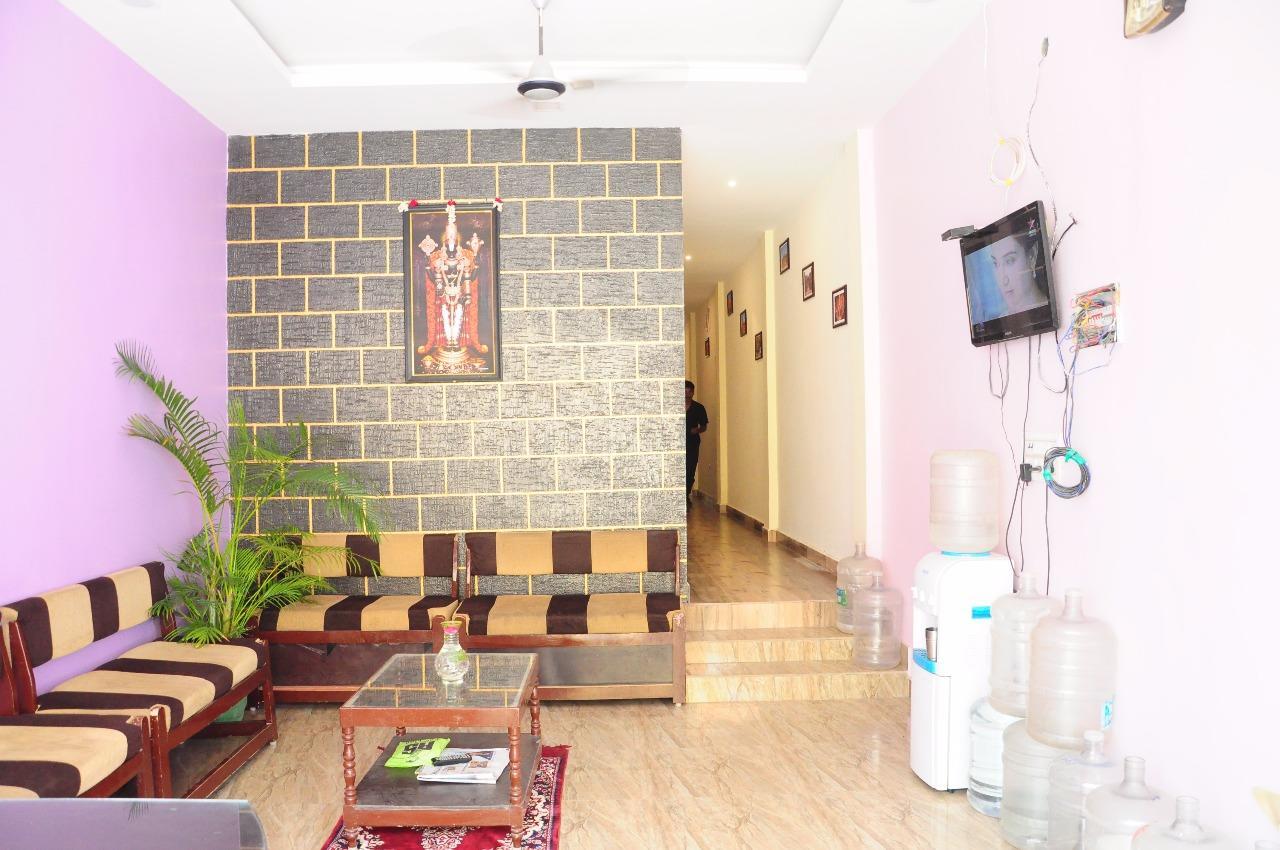 Sgs Residency Villa ตีรูปาติ ภายนอก รูปภาพ